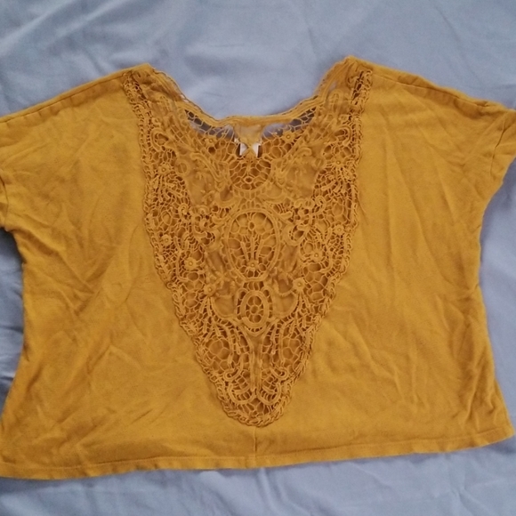 Crop Top - Picture 2 of 3